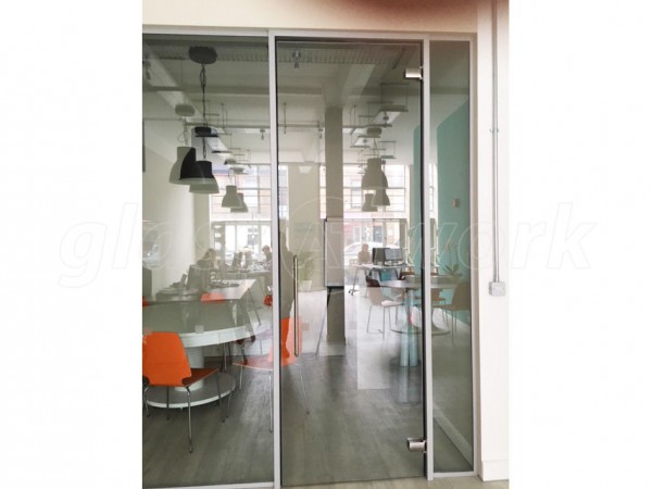 Open Room Events (Ealing, London): Laminated Acoustic Partitioning