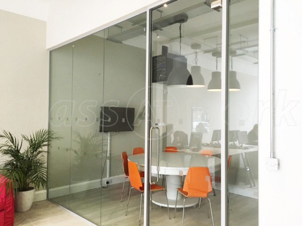 Open Room Events (Ealing, London): Laminated Acoustic Partitioning