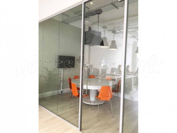 Open Room Events (Ealing, London): Laminated Acoustic Partitioning