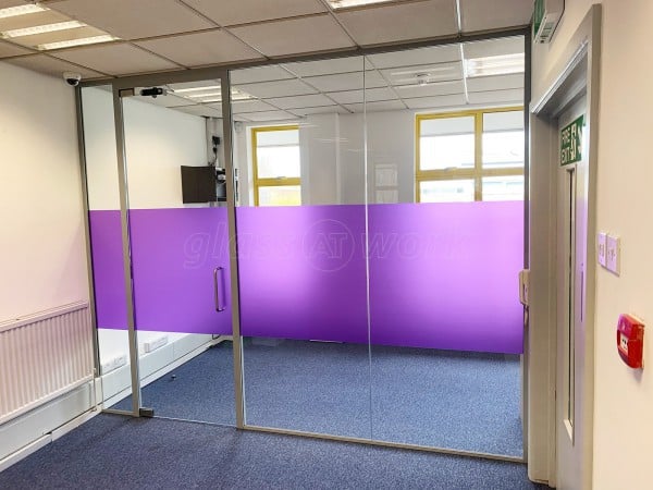 Single Glazed Frameless Glass Office Partitioning