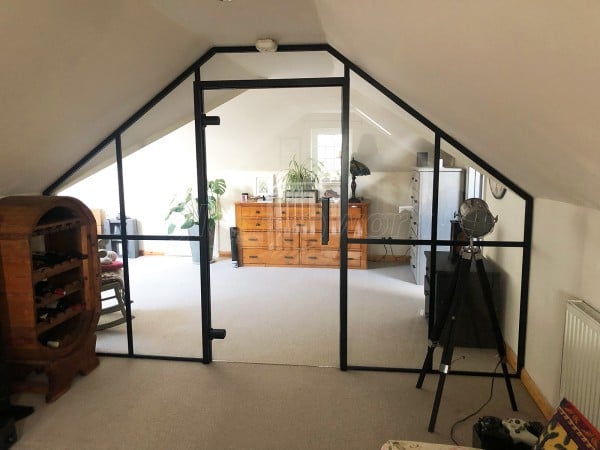 Domestic Art-Deco (Gravesend, Kent): Raked T-Bar Art-Deco Metal And Glass Screen In A Loft Room