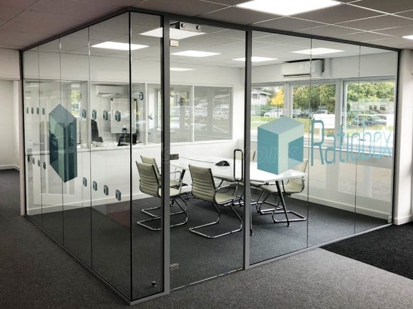 Single Glazed Frameless Glass Office Partitioning