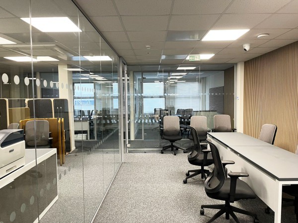 Shelley Offices (Borehamwood, Hertfordshire): Glass Partitions For Serviced Offices