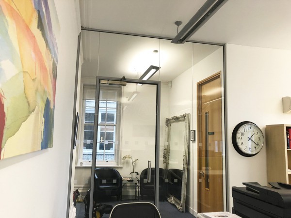 Strand Ltd (Westminster, London): Acoustic Glass Wall (With Soundproofing)