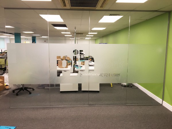 PJH (Cannock, Staffordshire): Glass Separating Partition