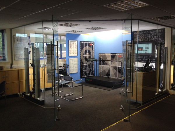 StrideUK (Hove, East Sussex): Single Glazed Corner Treatment Room