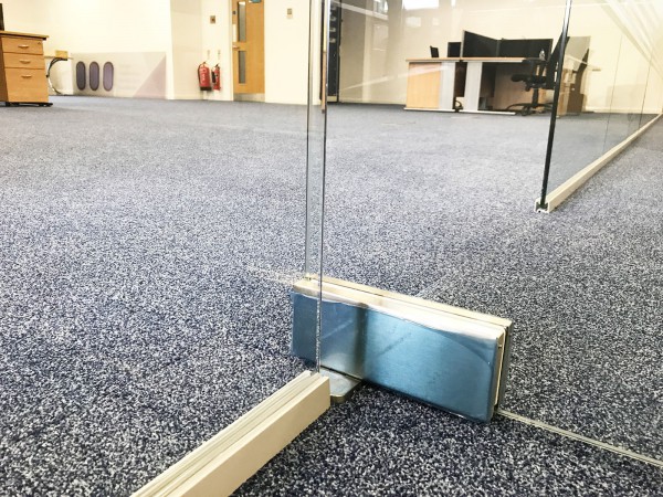 Mac Aero Interiors Ltd (Redhill, Surrey): Glass Partition Wall And Door