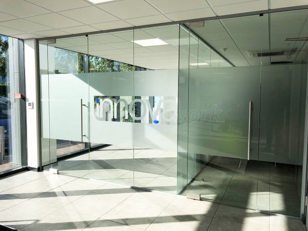 Single Glazed Frameless Glass Office Partitioning