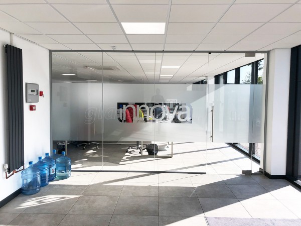 Ultima Furniture (South Elmsall, West Yorkshire): Toughened Frameless Glass Office Screens