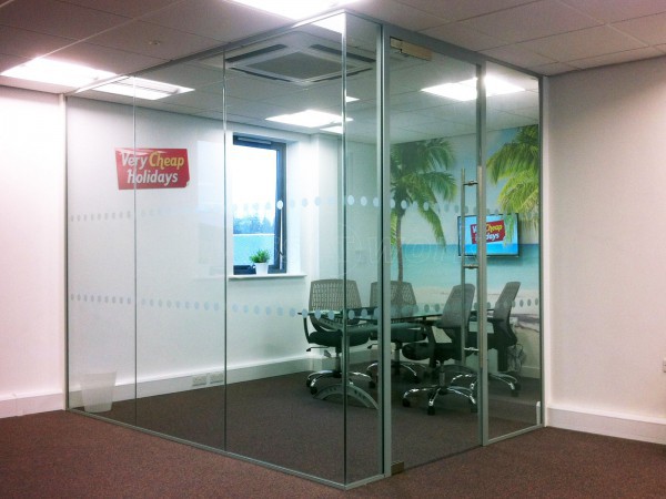 Very Cheap Holidays (Newcastle upon Tyne): Glass Corner Meeting Room