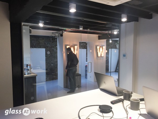 Wirewax Ltd (Camden, London): Small Glass Partition