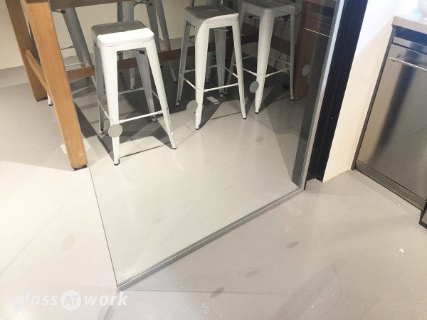 Wirewax Ltd (Camden, London): Small Glass Partition