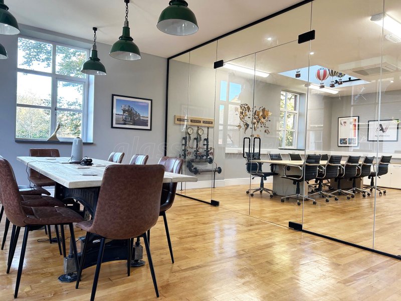 Frameless Glass Partitions